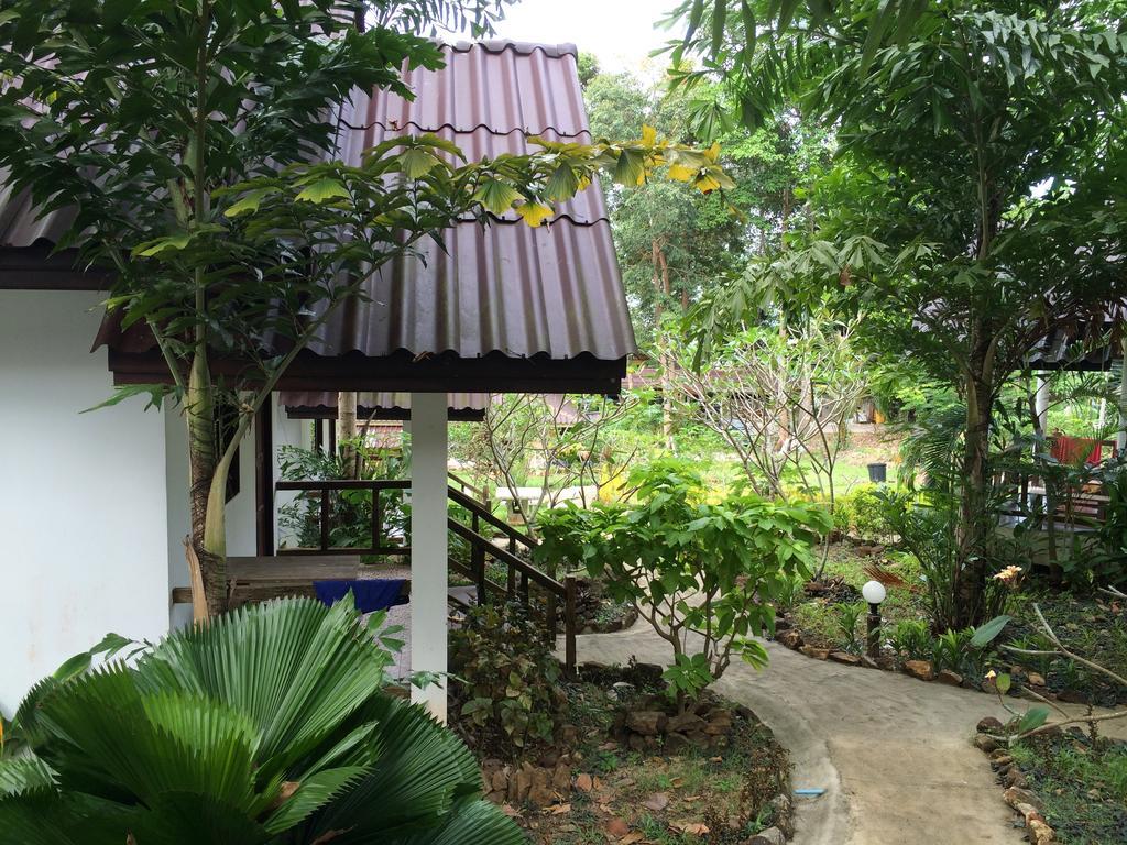 Baansanook Resort & Swimming Pool Ко Чанг Екстериор снимка